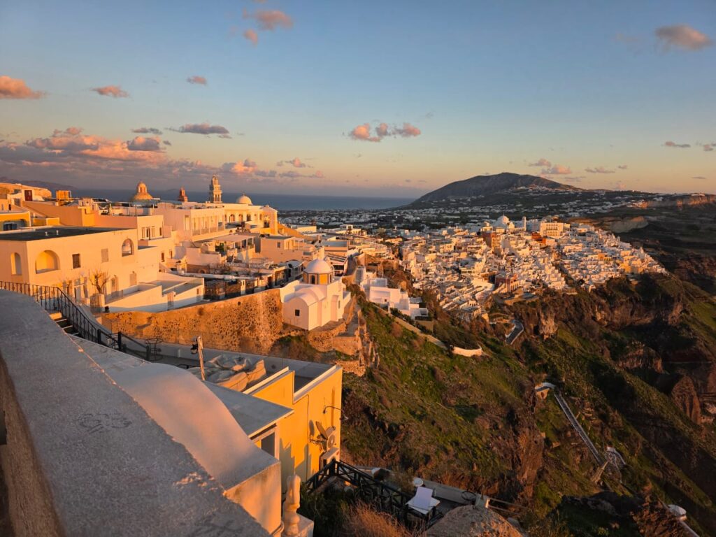 Tour in Santorini: Places you can’t Miss